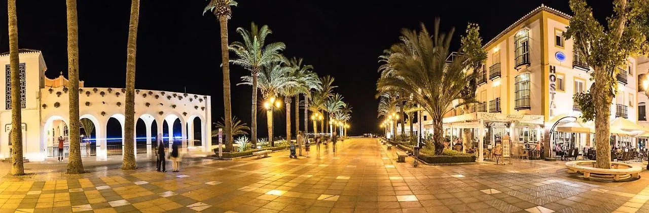 Guest house Hostal Marissal By Dorobe Nerja